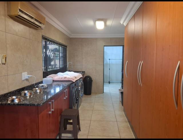 4 BEDROOM HOUSE FOR SALE IN UNITAS PARK